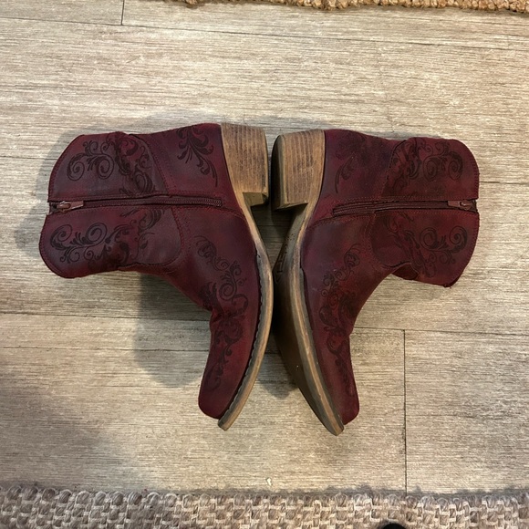 Roper Shoes - Roper Women's Burgundy Ankle Boots